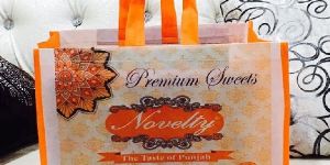 3-4 sweet box packing non woven carry bag