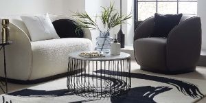 Handmade Geometrical Pure Woollen Carpet Brings Luxury and Enthralling Look to Living Room