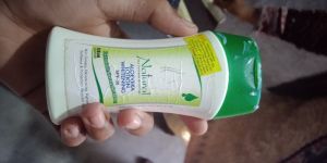 Natural the Essence of Nature Aloevera Lotion Whitening Crea