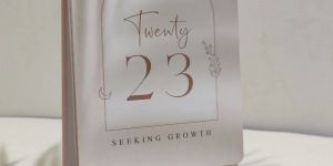 SOEL Seeking Growth Desk Calendar with Portrait Wiro