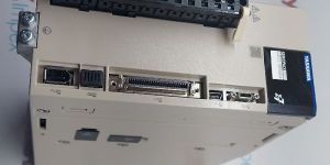 YASKAWA SERVO DRIVE-SGD7S-5R5A00A