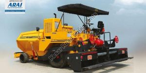 Asphalt & Wet Mix Paver Finisher