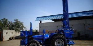 Hydraulic Tractor Mounted Drilling Rig