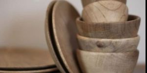 Wooden Plates and Bowls Set