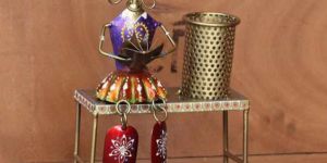 Metal Multicolor Sitting Doll Pen Stand