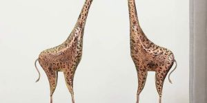 Metal Standing Giraffe Statue