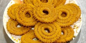 Special Soft Moongdal Chakli