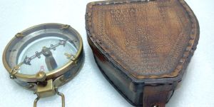 Alvi and Co Antique Brass Handmade Heavy Compass Tabletop