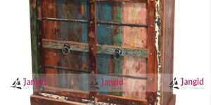 Reclaimed & Recycled Wood Restaurant Furniture