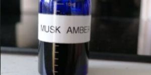 Musk Amber Attar