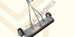 Magnetic Sweeper with Wheels