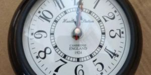 Wooden Round Table Clock