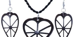 Coconut Shell Necklace Set