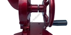 Manual Cashew Nut Cutting Machine