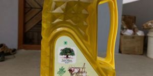 Wood Pressed Groundnut Oil