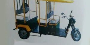 Eco Friendly Electric Rickshaw