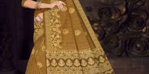 VIHA Printed Daily Wear Pure Cotton Saree (CHIKU COFFEE)