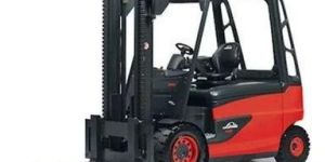 Linde Electric Forklift