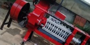 6 Bolt Oil Expeller Machine