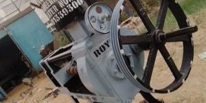 6 Bolt Heavy Duty Bolt Mustard Oil Expeller Machine