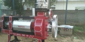 9 Bolt Commercial Oil Expeller Machine