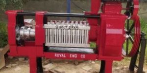 Heavy Duty 9 Bolt Oil Expeller Machine