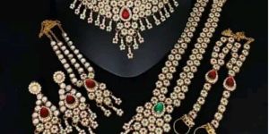 Ladies Elegant Jewellery Set