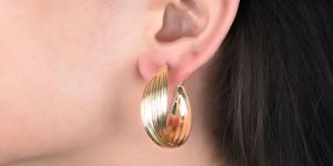 Iconic Twisted Hoops Earrings