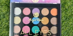 Enga Ros Eyeshadow Palette
