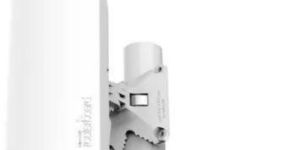 Integrated Base Station Antenna