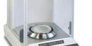 Electronic Analytical Balance