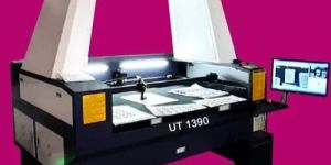 Automatic Label Cutting Machine