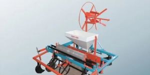 Plastic Mulch Laying Machine