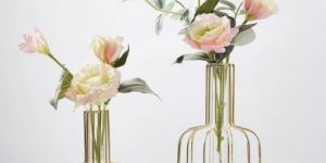 Metal Wire Glass Tube Vase