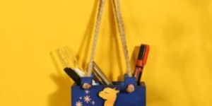 Wooden Alpaca Handcrafted Pen Stand