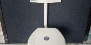 Ceramic Western Toilet Flush Tank and Seat Cover