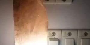 Rock Salt LED Wall Lamp