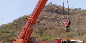 Liebherr Tyre Mounted Crane