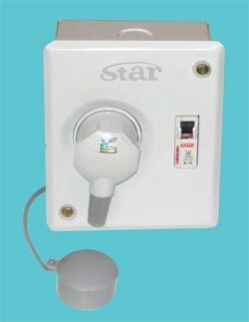 A.C. BOXES WITH METAL-CLAD PLUG