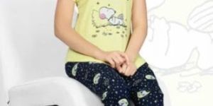 Girls Hosiery Night Suit