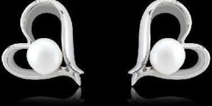 Heart of Pearl Earrings