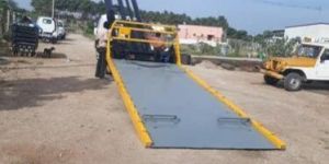 Flatbed Recovery Truck