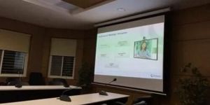 Motorized Projection Screen