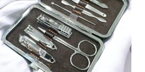 Manicure Pedicure Set