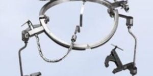 Mayfield Skull Clamp