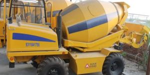 Self Loading Concrete Mixer on Rent