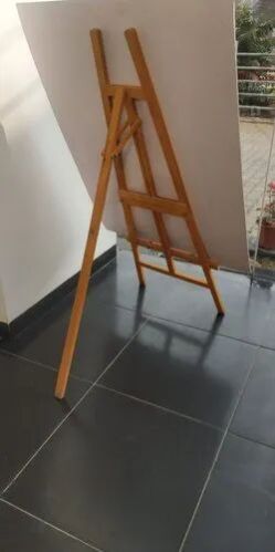Wooden Tripod Stand