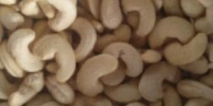 Cashew Nut W 320