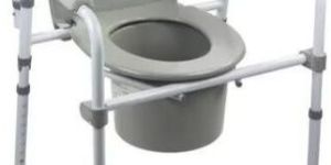 Commode Chair