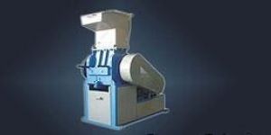Plastic Grinding Machine